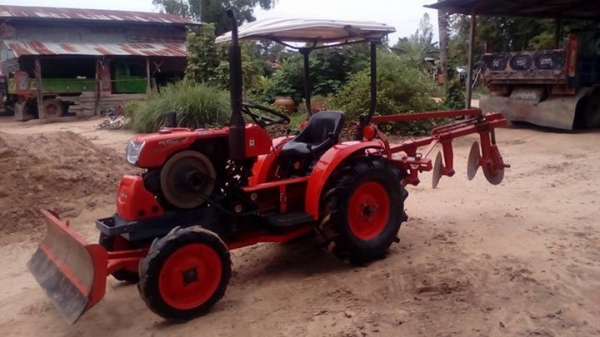 KRT140 แรงสวยๆๆดันหน้า พาล3 ล้อเหล็กกันจม มีลิปเตอร์หลัง KRT140 แรงสวยๆๆดันหน้า พาล3 ล้อเหล็กกันจม มีลิปเตอร์หลัง