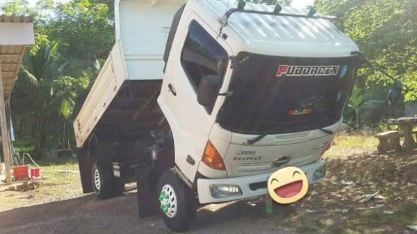 HINO 145แรงม้า ปี54 ไมล์128000 เครื่องดี คัทซีสวย สภาพพร้อมใช้งาร ราคาต่อรองได้ สนใจติดต่อ0872976734
