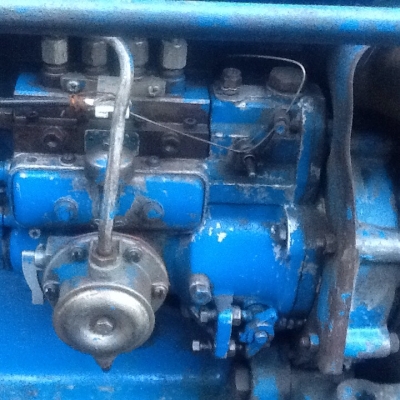 รถไถ FORD 6610 เพลาเดียว รถเครื่องดี อุปกรณ์2ชิ้น เอกสารเล่มทะเบียน ราคาต่อรองได้ครับ สนใจติดต่อ 0872976734