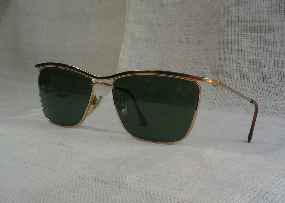 แว่นตาวินเทจโอลิมเปียน ยุค &#039;80s  งดงามอันดับหนึ่งของแผ่นดิน  Vintage VOGUE handmade in Italy  บิ๊กไซซ์!