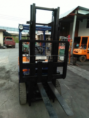 ขาย รถโฟรคลิฟท์ โตโยต้า รุ่น 5 เบนซิล