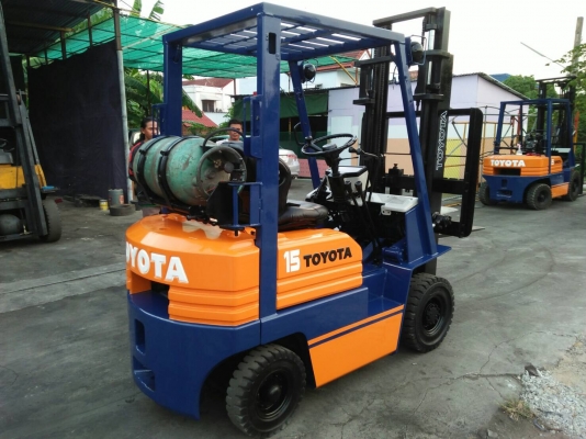 ขาย รถโฟรคลิฟท์ โตโยต้า รุ่น 5 เบนซิล