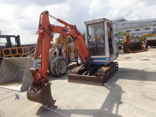 ขายรถขุด KUBOTA KH-027 เก่านอกแท้ เครื่องดี ระบบไว มีหัวเก๋ง พร้อมทำสีเช็คระบบ มีเอกสาร  ราคา 275,000-.฿ สนใจโทร:096-5411713 หรือ 092-5768909 (วัชรัตน์) ติดต่อได้ 24 ชั่วโมง ยินดีให้บริการ