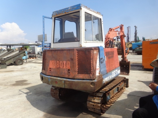 ขายรถขุด KUBOTA KH-027 เก่านอกแท้ เครื่องดี ระบบไว มีหัวเก๋ง พร้อมทำสีเช็คระบบ มีเอกสาร  ราคา 275,000-.฿ สนใจโทร:096-5411713 หรือ 092-5768909 (วัชรัตน์) ติดต่อได้ 24 ชั่วโมง ยินดีให้บริการ