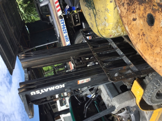 ขาย โคมะสุ 2.5 ตัน เบนซิล เสาทูฟรี 4.3 เมตร ขาย โคมะสุ 2.5 ตัน เบนซิล เสาทูฟรี 4.3 เมตร