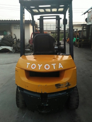 ขาย รถโฟรคลิฟท์ โตโยต้า รุ่น 7 ดีเซล 2 ตัน เสา 3 เมตร ขาย รถโฟรคลิฟท์ โตโยต้า รุ่น 7 ดีเซล 2 ตัน เสา 3 เมตร