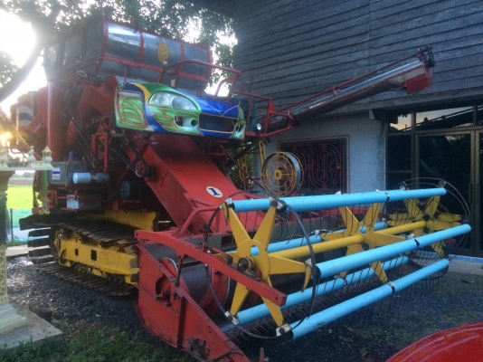 ขายเกษตรพัฒนา ปลดหนี้ ปี 49  ราคา 420,000 เครื่อง Isuzu 6HE-1/195 hp.  โซ่ 45 ข้อ โซ่ใบ สวยครับ 091-0206555 ราคาต่อรองได้ครับ  อยู่อ.เมืองสุรินทร์ครับ เจ้าของขายเองครับ