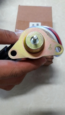 โซลินอยด์ดึงดับเครื่องยนต์(Stop Solenoid Switch) โซลินอยด์ดึงดับเครื่องยนต์(Stop Solenoid Switch)
