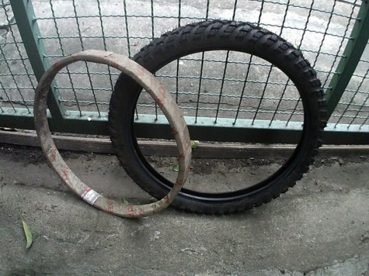 ขายยางกึ่งวิบากขอบ17แถมขอบล้อ ขายยางกึ่งวิบากขอบ17แถมขอบล้อ