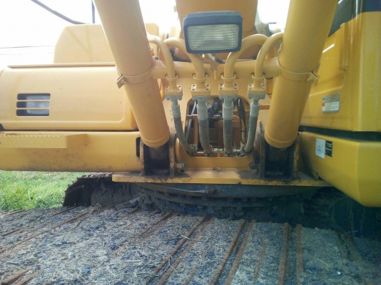ขายดาวน์รถแบ็คโฮ KOMATSU PC200-8MOใช้งาน 2,403 ชั่วโมง
