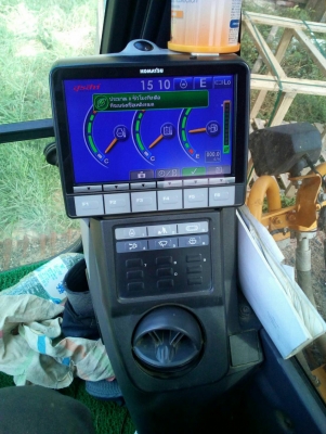 ขายดาวน์รถแบ็คโฮ KOMATSU PC200-8MOใช้งาน 2,403 ชั่วโมง