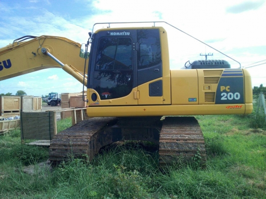 ขายดาวน์รถแบ็คโฮ KOMATSU PC200-8MOใช้งาน 2,403 ชั่วโมง