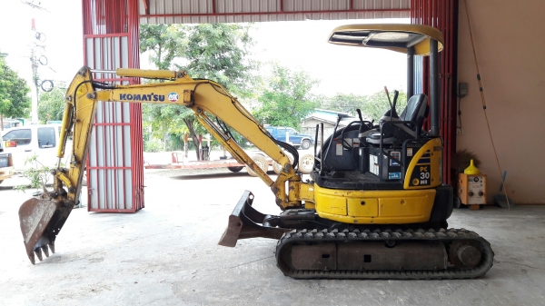 รถขุด Komatsu PC30MR-2  สวยๆเดิมๆจากญี่ปุ่น