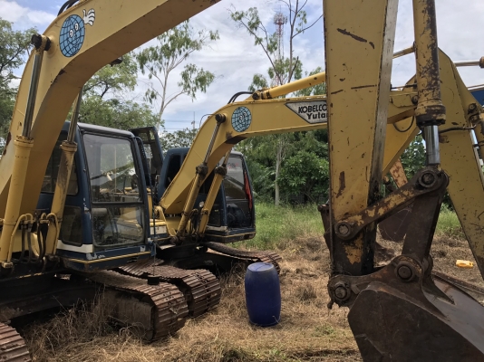 ขาย sk120-3 ไฟฟ้าครบ ใบอินวอย ลองรถที่ลาดหลุมแก้ว มี 2 คันให้เลือก ขาย sk120-3 ไฟฟ้าครบ ใบอินวอย ลองรถที่ลาดหลุมแก้ว มี 2 คันให้เลือก