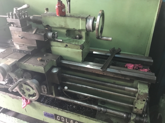 ขายกลึง6ฟุตนิ้วมิลในตัวรู3นิ้ว2หุน