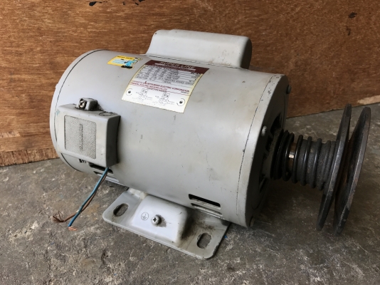 ขายมอเตอร์ไฟบ้าน Mitsubishi 1/2HP. 220V SC-KR รุ่นมีคอนเดนเซอร์ ไฟบ้านสภาพสวยมาก เดิมๆ พร้อมใช้งาน ขายมอเตอร์ไฟบ้าน Mitsubishi 1/2HP. 220V SC-KR รุ่นมีคอนเดนเซอร์ ไฟบ้านสภาพสวยมาก เดิมๆ พร้อมใช้งาน