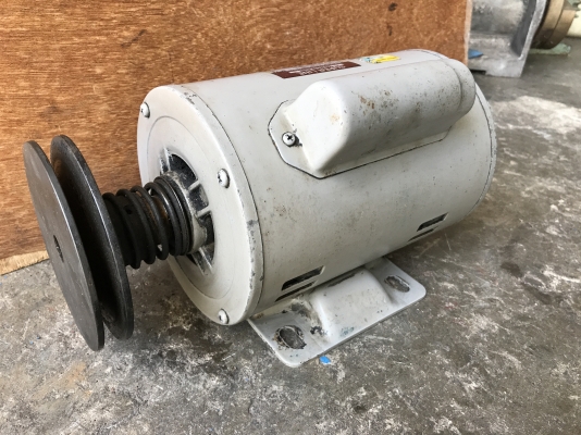 ขายมอเตอร์ไฟบ้าน Mitsubishi 1/2HP. 220V SC-KR รุ่นมีคอนเดนเซอร์ ไฟบ้านสภาพสวยมาก เดิมๆ พร้อมใช้งาน ขายมอเตอร์ไฟบ้าน Mitsubishi 1/2HP. 220V SC-KR รุ่นมีคอนเดนเซอร์ ไฟบ้านสภาพสวยมาก เดิมๆ พร้อมใช้งาน
