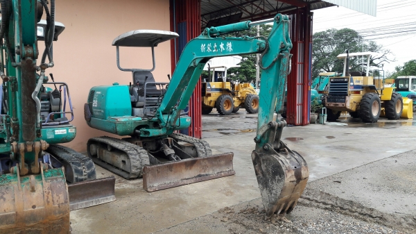 รถขุด Komatsu PC25-1 เก่าญี่ปุ่น
