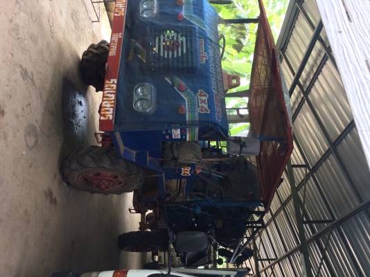 รถนวดข้าว ข้าวโพด 4WD เเจ่ม ๆๆๆๆ 350,000 ครับ