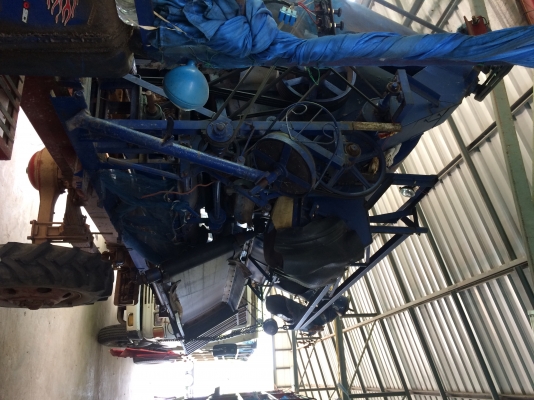 รถนวดข้าว ข้าวโพด 4WD เเจ่ม ๆๆๆๆ 350,000 ครับ