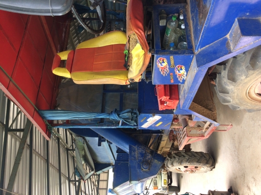 รถนวดข้าว ข้าวโพด 4WD เเจ่ม ๆๆๆๆ 350,000 ครับ