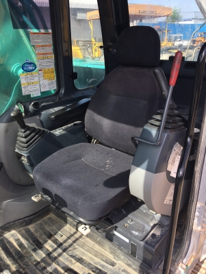 รถขุด Kobelco SK200-8 YN11