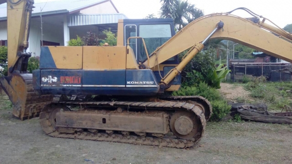 รถแบคโฮ KOMATSU  PC 100 รุ่น3
