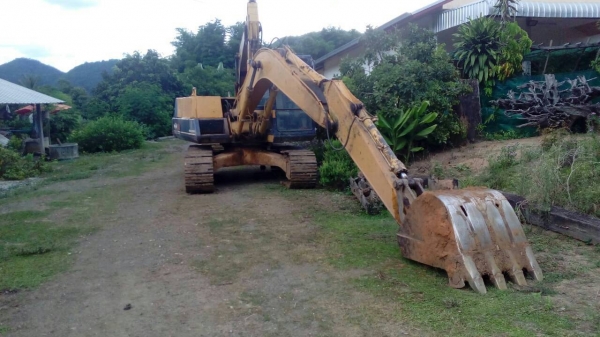 รถแบคโฮ KOMATSU  PC 100 รุ่น3