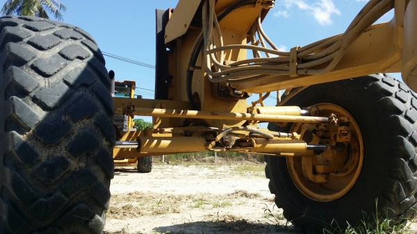 ขาย   CAT 160H  ปี1996  ใช้งาน. 20000 ชม.