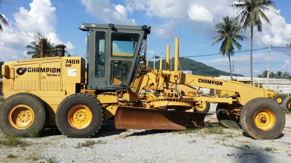 ขาย แชมเปี้ยนส์740Aปี1998 ทำงาน 18000 ซ ม