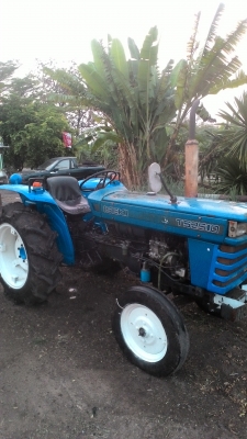 ลดราคาพร้อมใชฃ้ครับรถไถเล็ก อีซากิ 25 แรง รุ่น TS 2510 ลดราคา 40000 ตามสภาพ พร้อมใช้ตามสภาพ