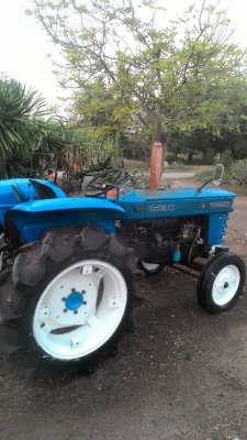 ลดราคาพร้อมใชฃ้ครับรถไถเล็ก อีซากิ 25 แรง รุ่น TS 2510 ลดราคา 40000 ตามสภาพ พร้อมใช้ตามสภาพ