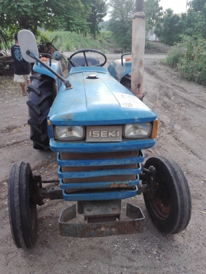 ลดราคาพร้อมใชฃ้ครับรถไถเล็ก อีซากิ 25 แรง รุ่น TS 2510 ลดราคา 40000 ตามสภาพ พร้อมใช้ตามสภาพ