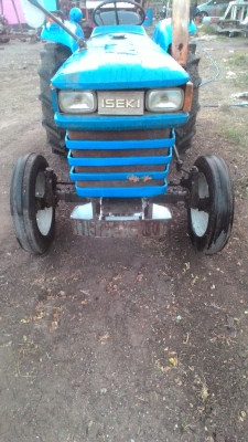 ลดราคาพร้อมใชฃ้ครับรถไถเล็ก อีซากิ 25 แรง รุ่น TS 2510 ลดราคา 40000 ตามสภาพ พร้อมใช้ตามสภาพ