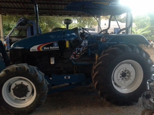 ขายนิวฮอแลน TS 90 เกียรกลางกรองใหญ่ พร้อมทะเบียน