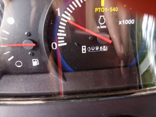 รถไถคูโบต้า  L4708SP  (4wd)   รถสวย เกรดเอแน่นอน  สีเดิมๆ100\%  เลขไมล์เพียงแค่ 95 ชั่วโมง   เจ้าของเดิมใช้งานน้อยมากๆค่ะ   สภาพนางงาม. สวยสุดๆเหมือนๆได้รถใหม่เลยค่ะ