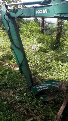 KOMATSU PC 20-7 หัวคีบไม้ ราคา 180,000 KOMATSU PC 20-7 หัวคีบไม้ ราคา 180,000
