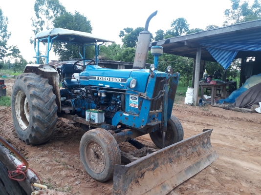 ขายด่วนรถไถ FROD 6600เสื้อลาย สภาพพร้อมใช้งาน เครื่องดี ยางพร้อมใช้งาน เอกสารเล่มทะเบียน สนใจสอบถาม 093-0764943