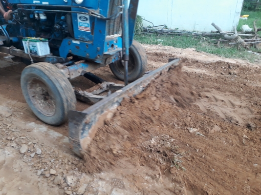 ขายด่วนรถไถ FROD 6600เสื้อลาย สภาพพร้อมใช้งาน เครื่องดี ยางพร้อมใช้งาน เอกสารเล่มทะเบียน สนใจสอบถาม 093-0764943