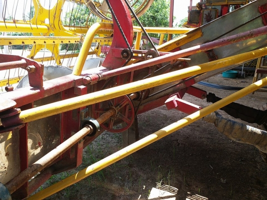 ขายรถเกี่ยวข้าวเกษตร พัฒนาไอ้หนุ่มไวไฟปี53 เครื่องHINO JO8C 260เทอร์โบว์ ช่วงล่าง12โรงงาน ปั๊ม23 เอกสารครบ