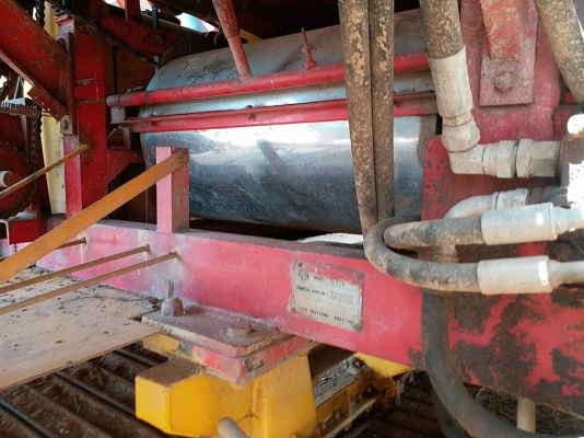 ขายรถเกี่ยวข้าวเกษตร พัฒนาไอ้หนุ่มไวไฟปี53 เครื่องHINO JO8C 260เทอร์โบว์ ช่วงล่าง12โรงงาน ปั๊ม23 เอกสารครบ