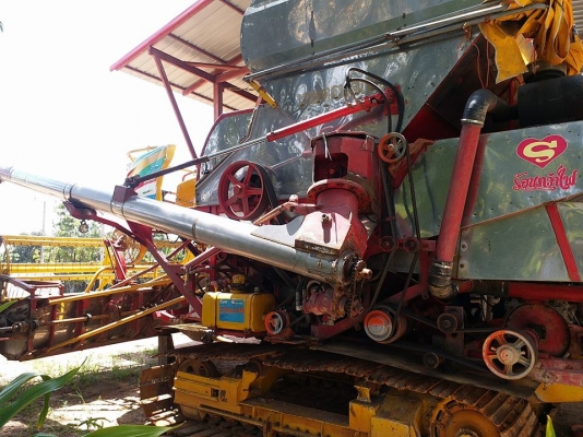 ขายรถเกี่ยวข้าวเกษตร พัฒนาไอ้หนุ่มไวไฟปี53 เครื่องHINO JO8C 260เทอร์โบว์ ช่วงล่าง12โรงงาน ปั๊ม23 เอกสารครบ