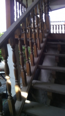 ยกชุดแผงบันไดไม้เรือนเก่า  2แผง