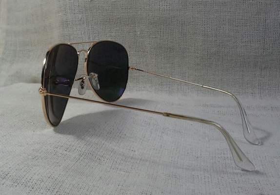 แว่นตา 'เดอะ บิ๊กเนม' ตัวจริง! อิตาลีตัวแท้! ใหม่กริ๊บ! Authentic RAY-BAN handmade in Italy บิ๊กไซซ์! 62mm ตัวแท้! จริงใจ - ไม่จิงโจ้! แว่นตา 'เดอะ บิ๊กเนม' ตัวจริง! อิตาลีตัวแท้! ใหม่กริ๊บ! Authentic RAY-BAN handmade in Italy บิ๊กไซซ์! 62mm ตัวแท้! จริงใจ - ไม่จิงโจ้!