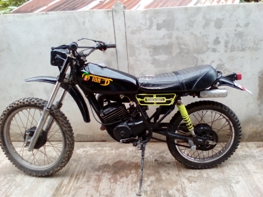 ขาย  ยามาฮ่า  DT100   ใส่เครื่อง  DT125  ราคา 8,000 บาท