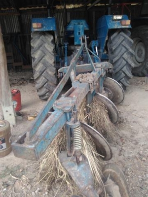 ขายรถไถ ford ขายรถไถ ford