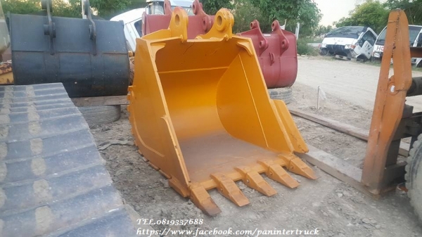 ขายถูกด่วนๆบุ๊งกี๋สำหรับรถขุดไซค์ 200,220 /สลัก 80 มิล/ แบบมีปีกข้าง ,เสริมบ่า ,เสริมหลัง / 5 ฟัน / ปากกว้าง :39 นิ้ว/ สินค้าใหม่(ประกอบจากเมืองนอก) ราคาเพียง(ใบละ) 37,000 บาท สนใจรีบติดต่อ 0819337688