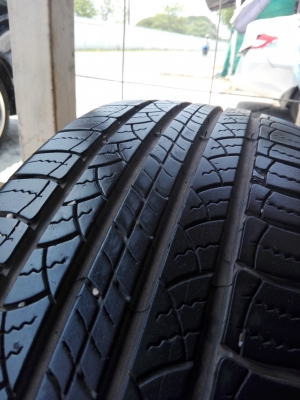 ขายยาง michelin 225 65 17 ปี 14 ยางสภาพดี ดอกสวยหนา เสมอ ไม่เป็นคลื่น ไม่กินข้าง ไม่ประ ไม่บวม