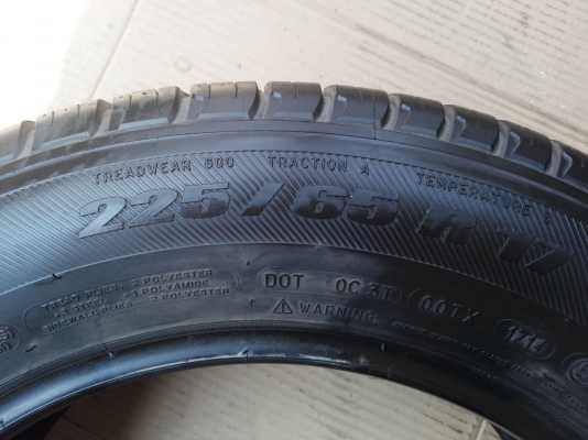 ขายยาง michelin 225 65 17 ปี 14 ยางสภาพดี ดอกสวยหนา เสมอ ไม่เป็นคลื่น ไม่กินข้าง ไม่ประ ไม่บวม