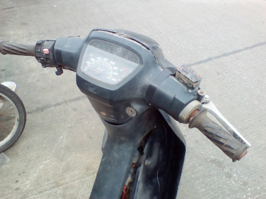 Honda smile (ขายซาก)คันสตาร์ทกดลง